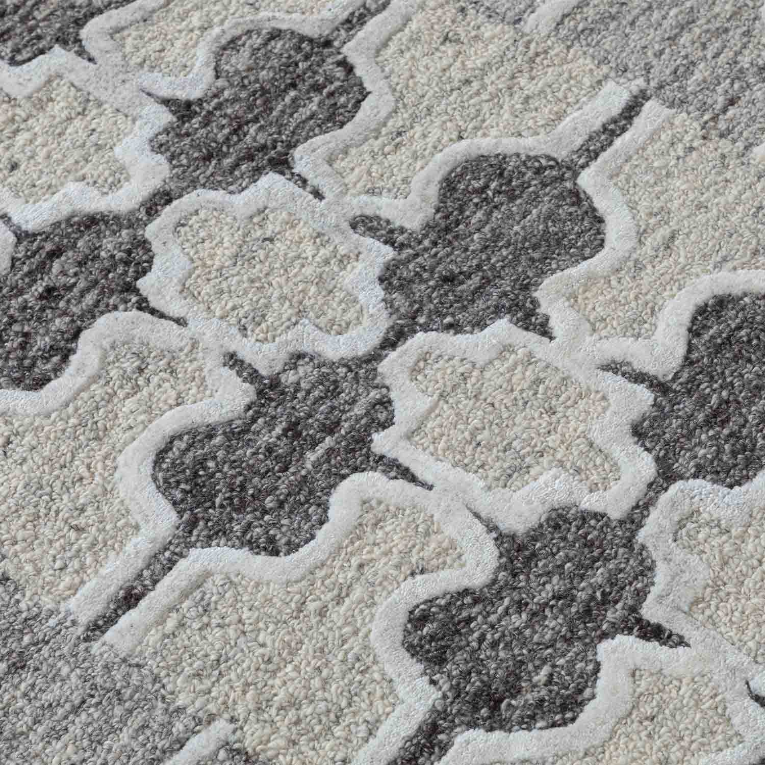 Abbey- 03 Hand Tufted Woollen Rug By Mariella Ienna view 4