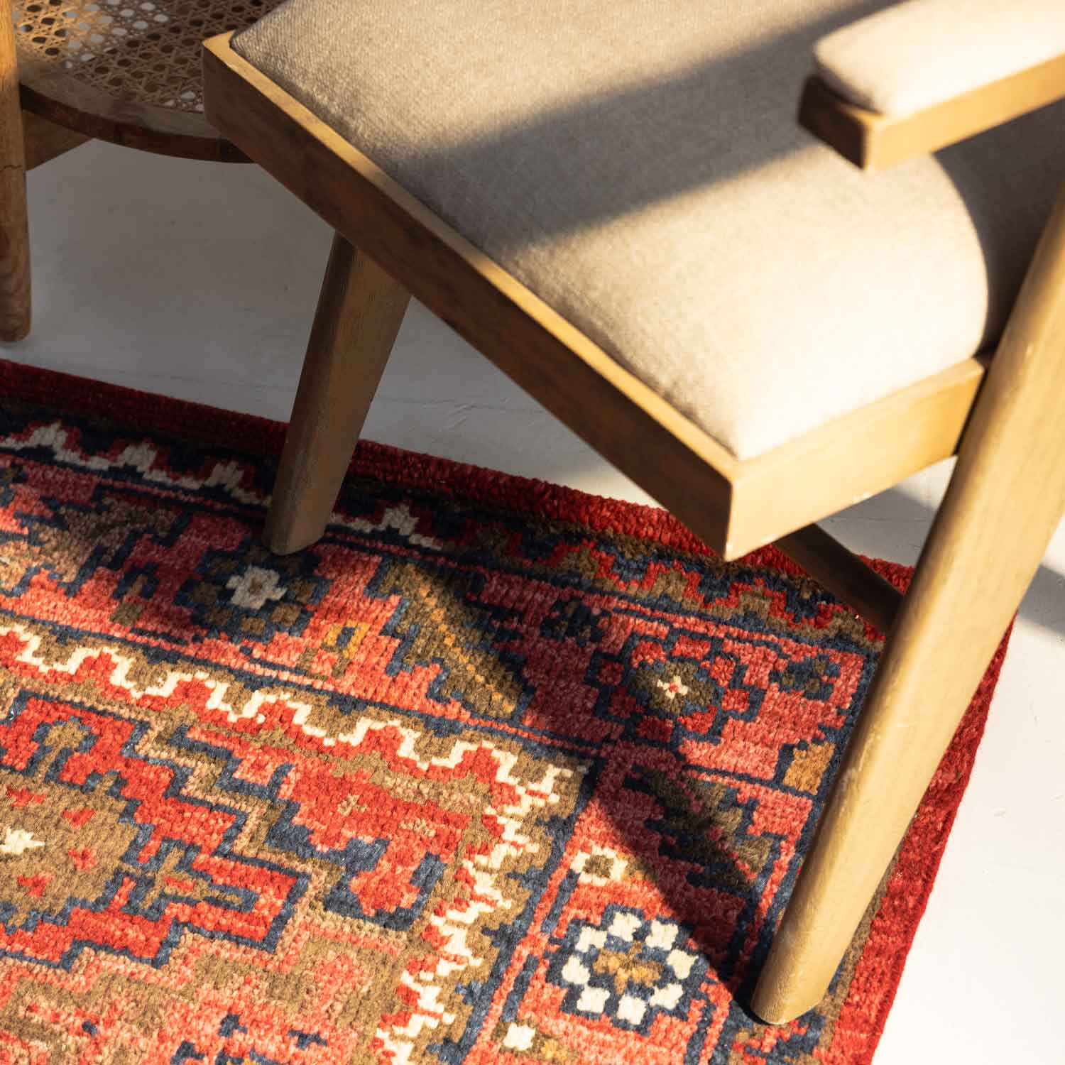 Aibaq Hand Knotted Woollen Rug view 2