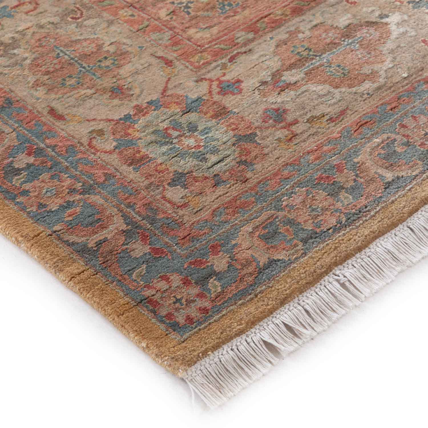 Angar Hand Knotted Woollen And Silk Rug view 4