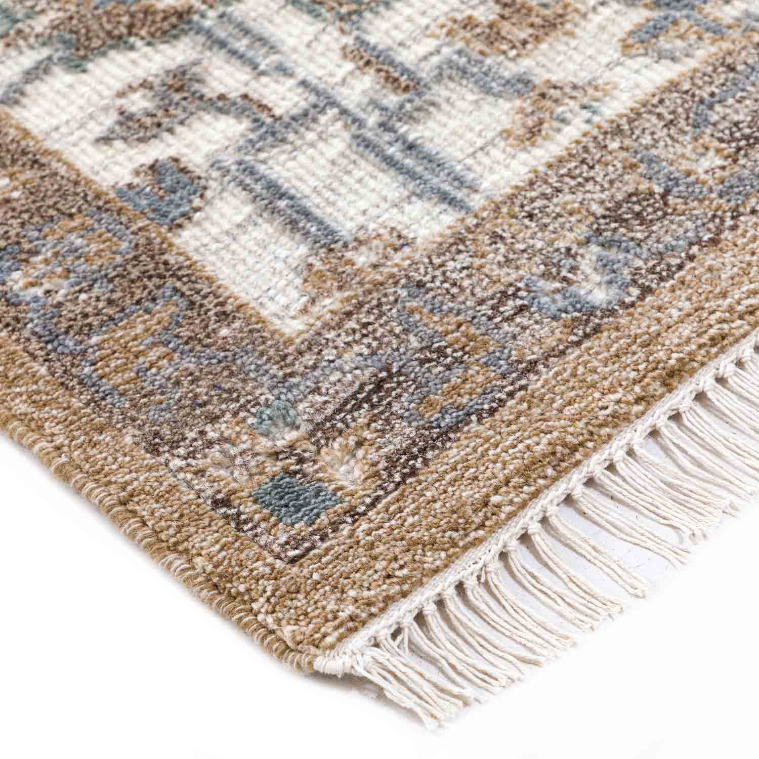 Arvi Hand Knotted Woollen Rug view 2