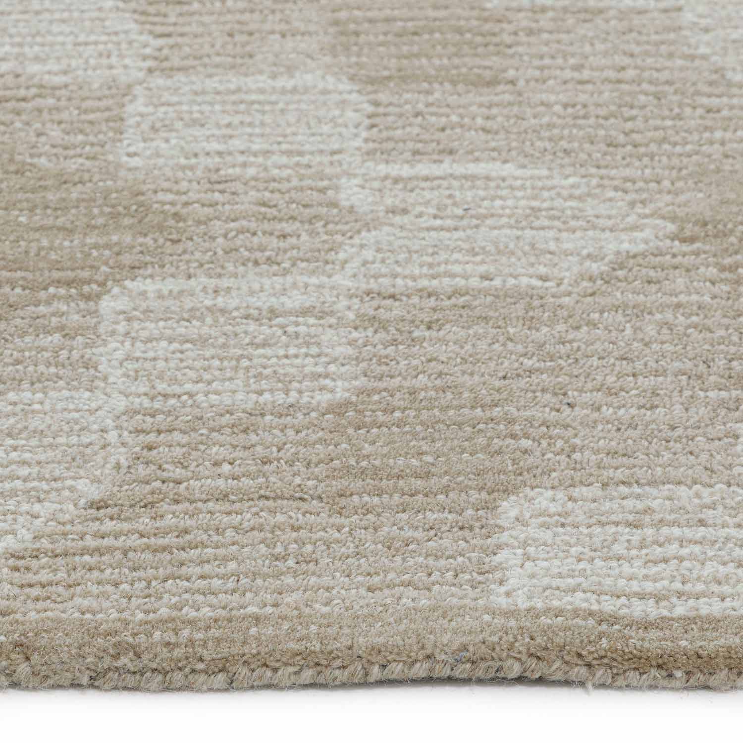 Afharin Hand Tufted Woollen Rug view 5