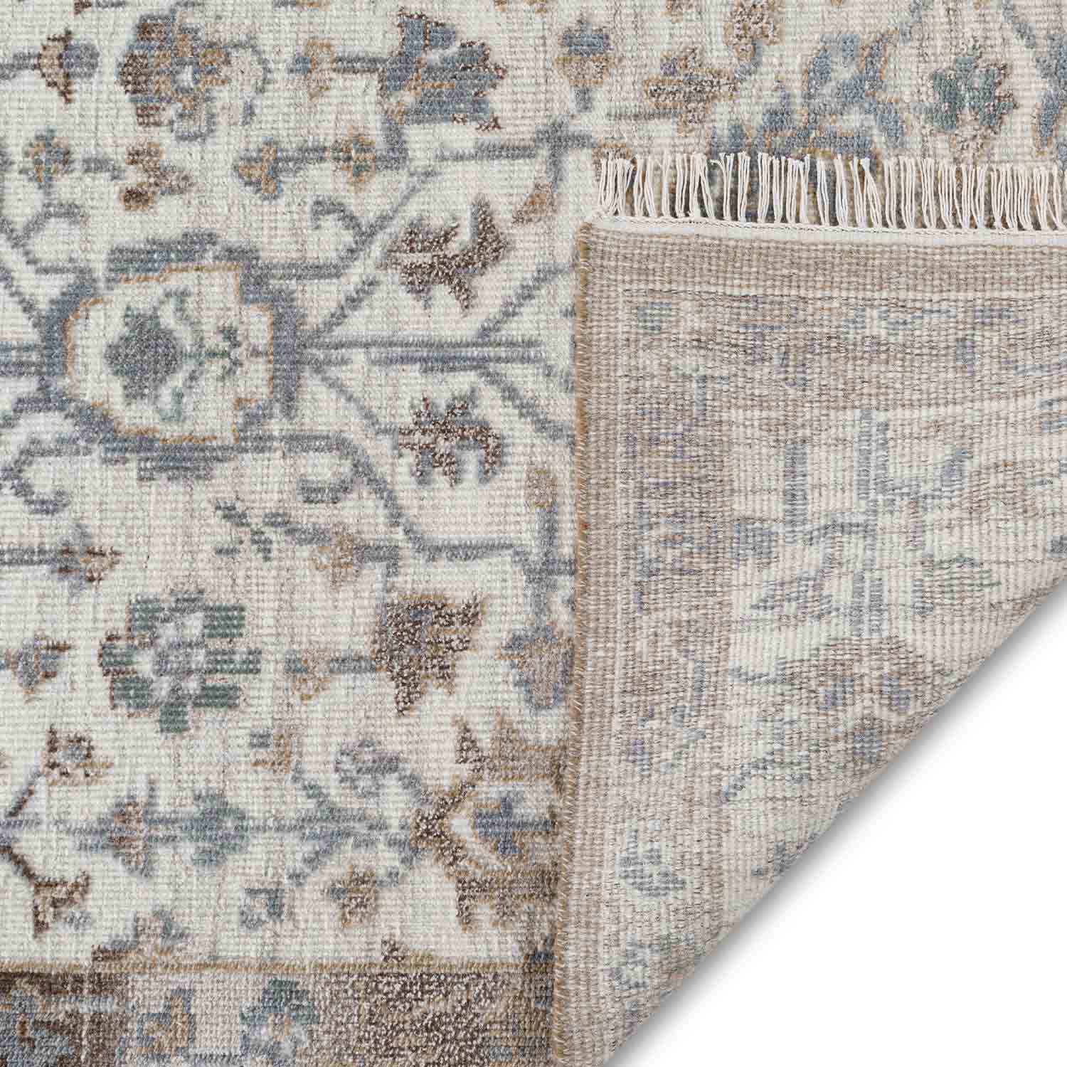 Arvi Hand Knotted Woollen Rug view 4