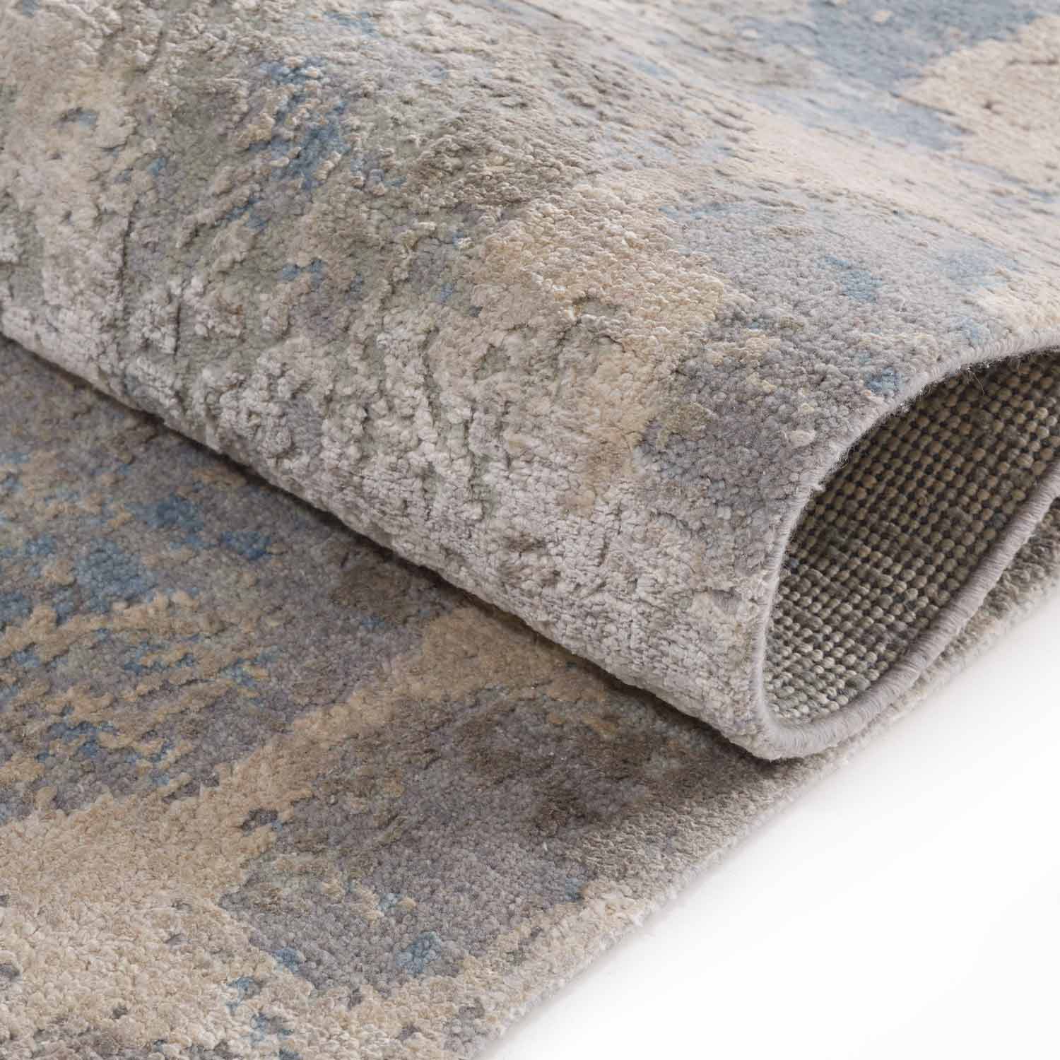 Cloudy Hand Knotted Woollen And Silk Rug view 4