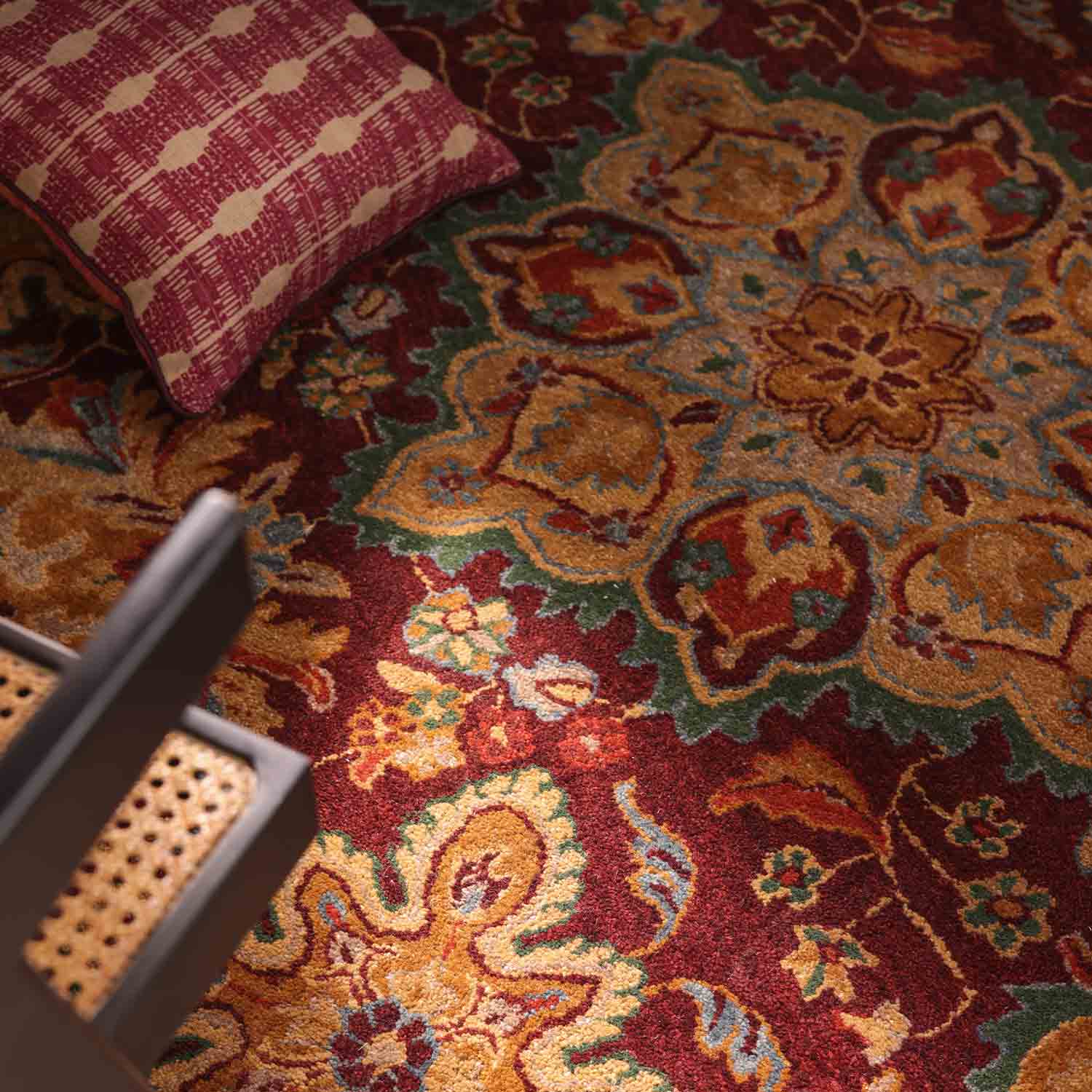 Arzu Hand Tufted Woollen Rug view 6