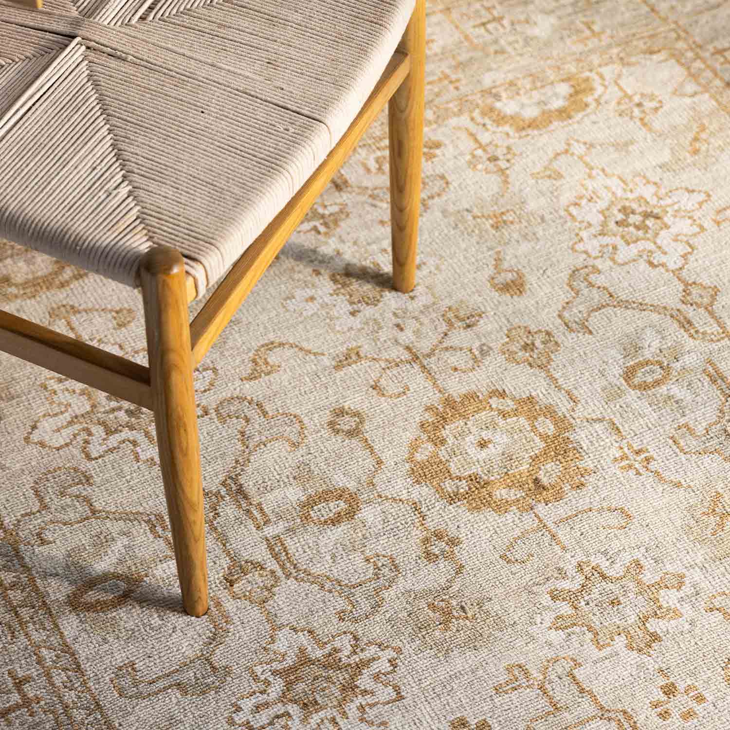 Caucasiann Hand Knotted Woollen Rug - New Zealand Wool - Hand Knotted - Ajaypee Carpets (Thumbnail 3)