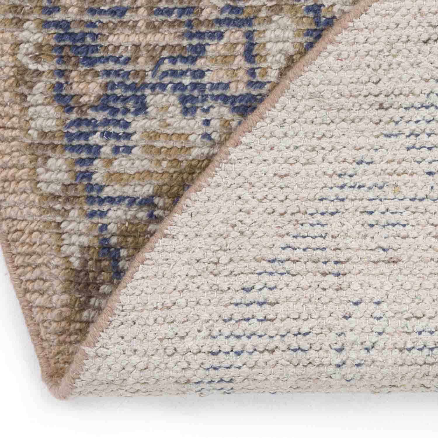 Chalet Hand Knotted Round Rug - Wool & Silk Blend - Hand Knotted - Ajaypee Carpets (Thumbnail 4)