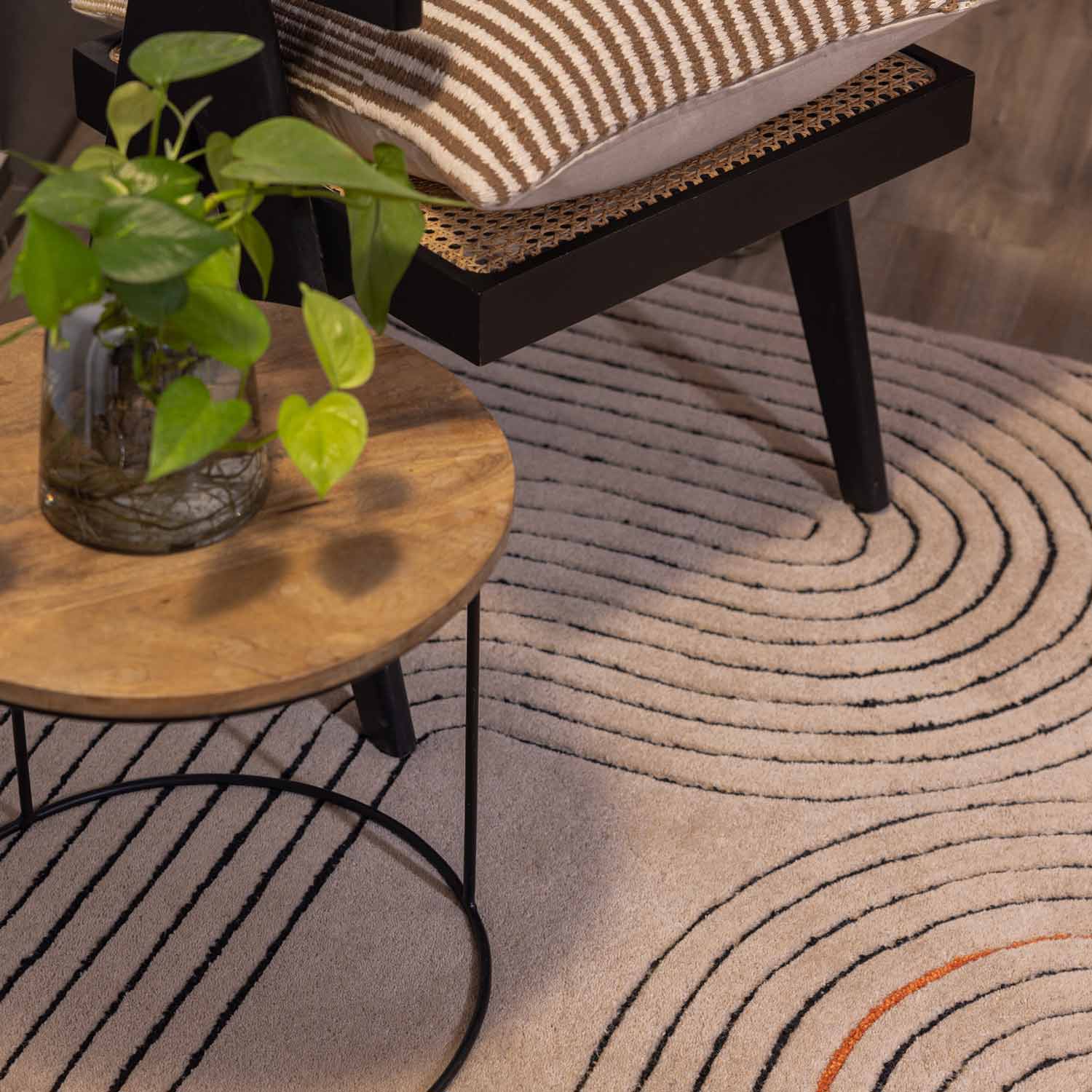 Dendera Hand Tufted Woollen And Viscose Rug - Wool & Viscose Blend - Hand Tufted - Ajaypee Carpets (Thumbnail 4)