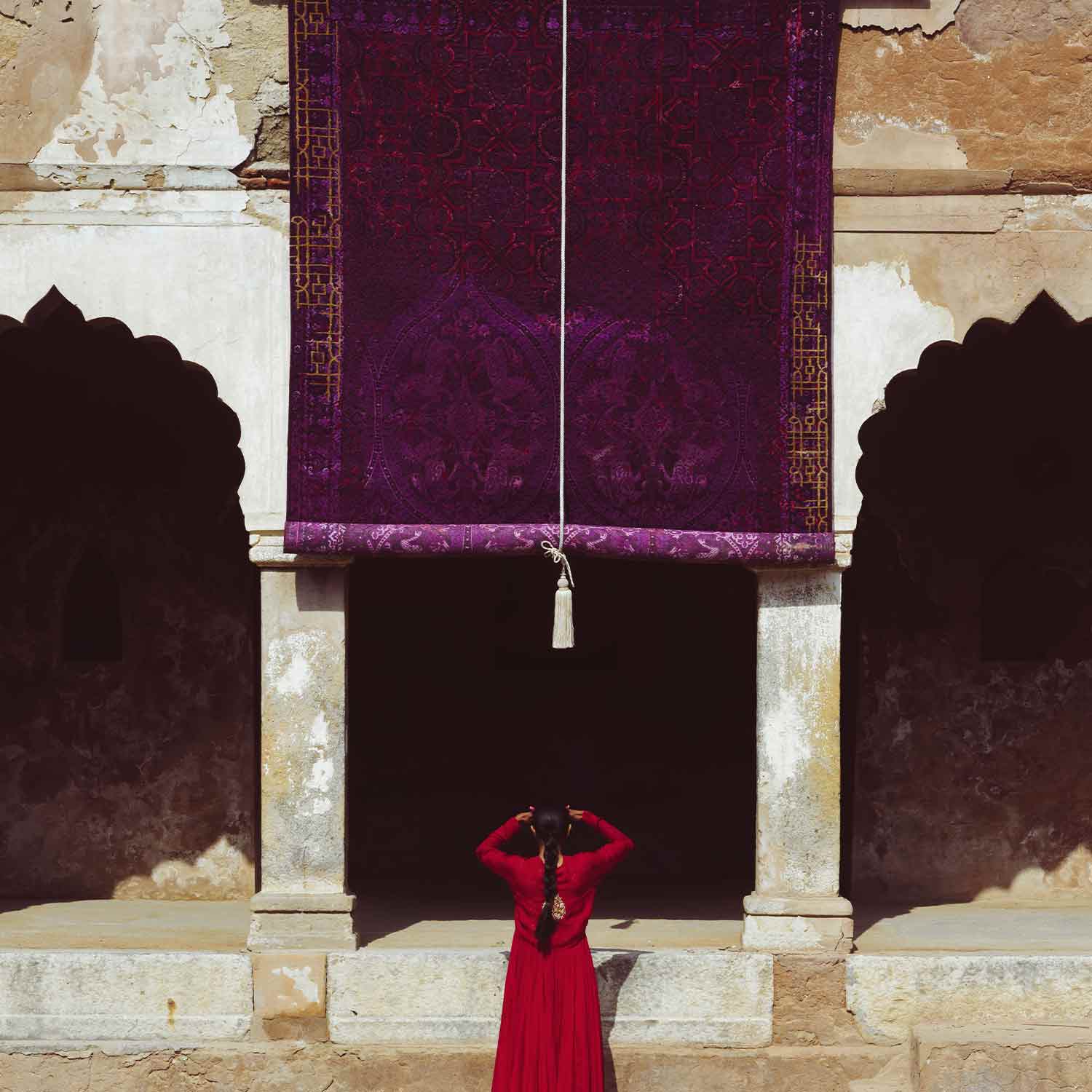 Amethyst Floral Hand Knotted Woollen And Viscose Rug By Smitha Zachariah - Wool & Viscose Blend - Hand Knotted - Ajaypee Carpets