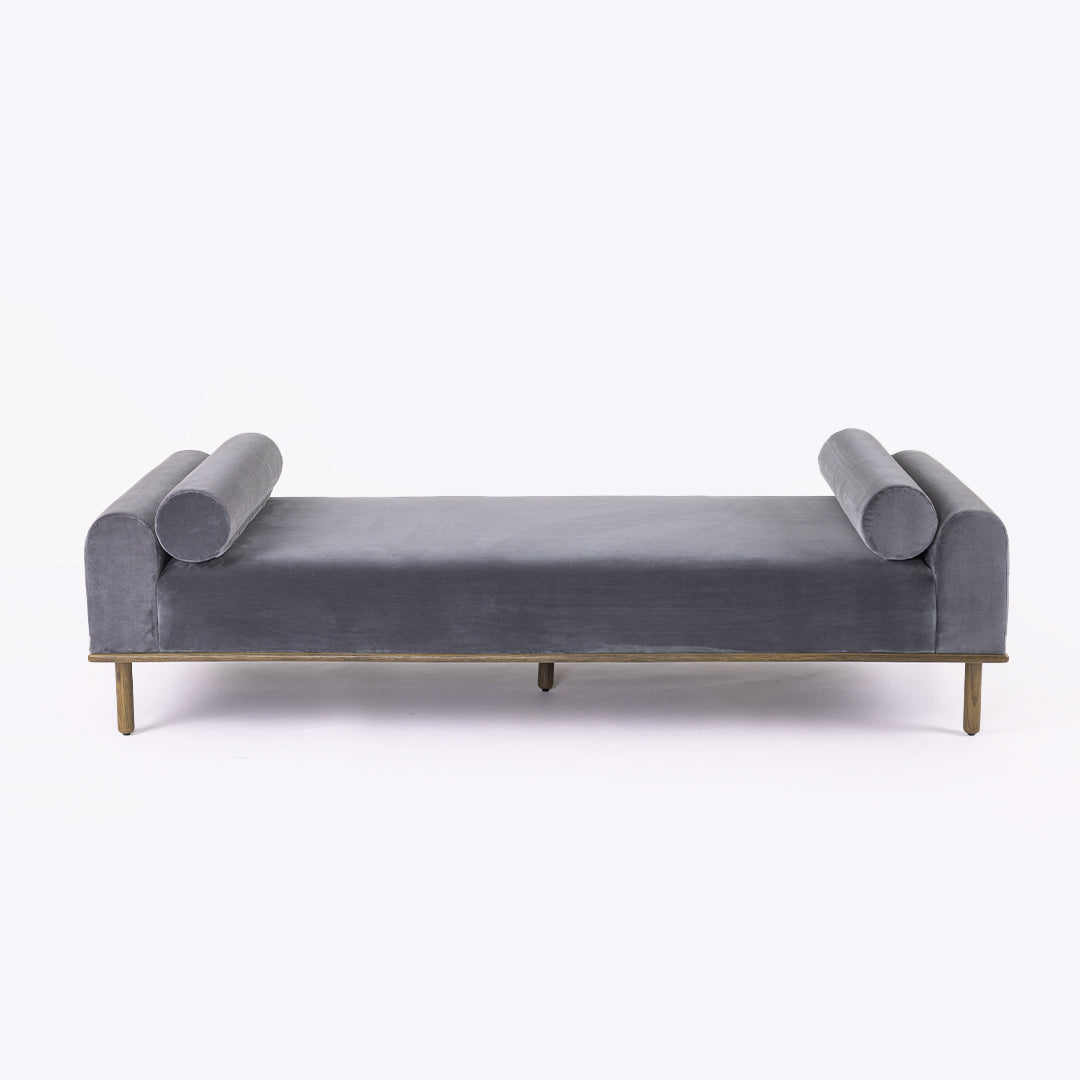 Arthur Daybed- Blush Grey - New Zealand Wool - Hand Knotted - Ajaypee Carpets (Detail)