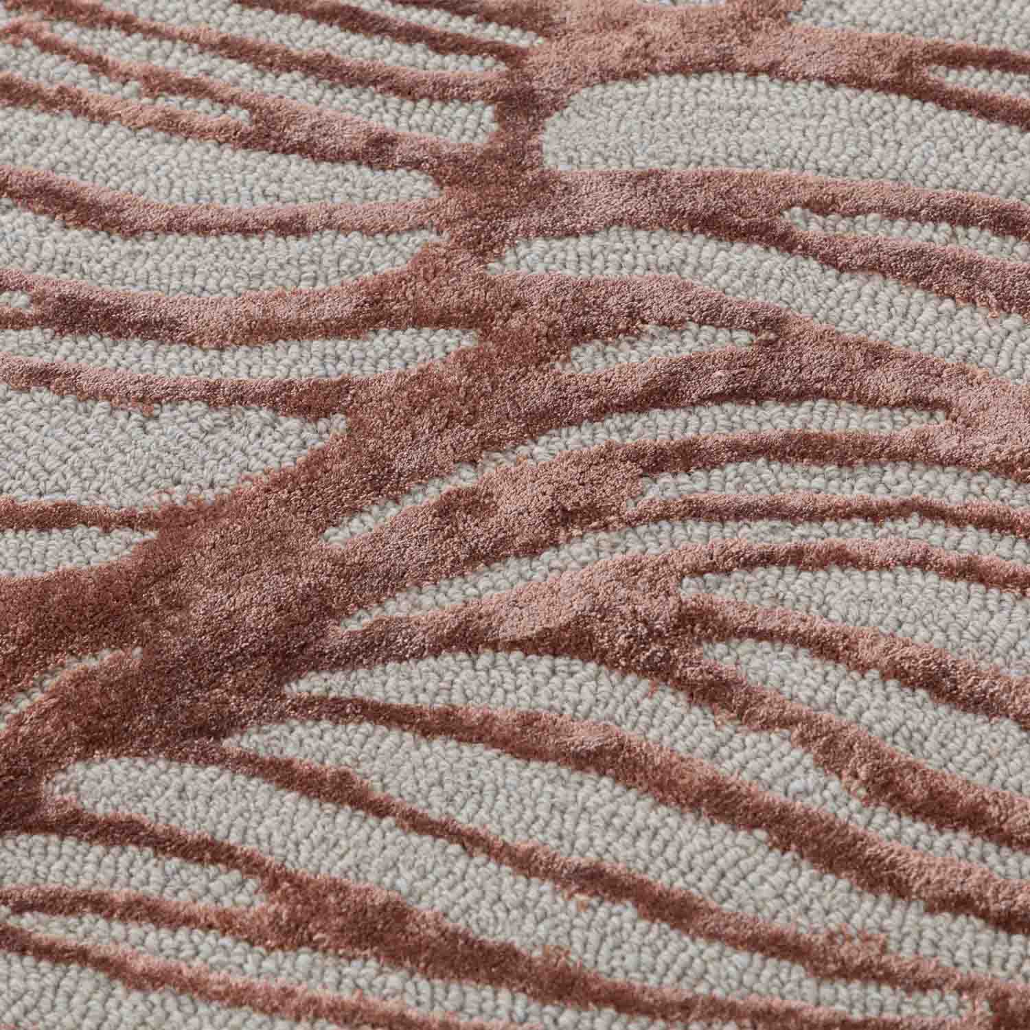 Aton Hand Tufted Woollen And Viscose Rug - Wool & Viscose Blend - Hand Tufted - Ajaypee Carpets (Detail)