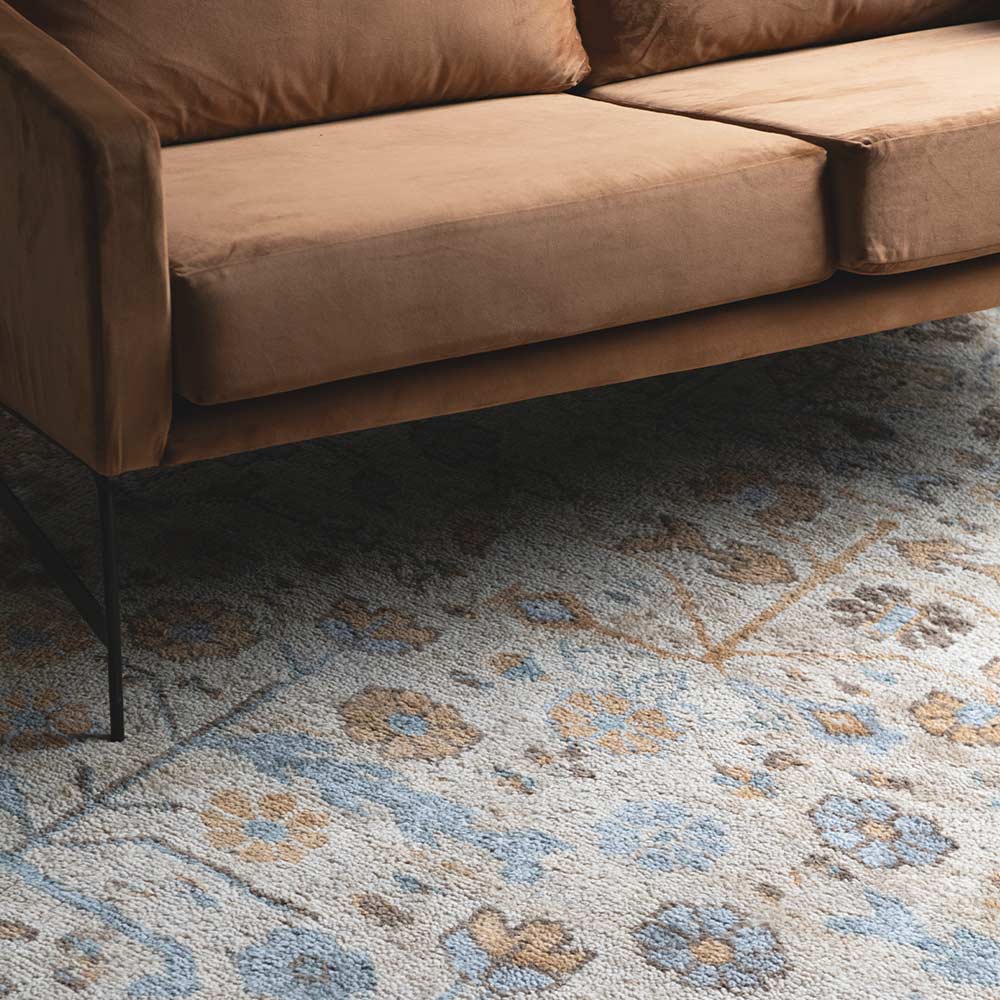 Aurelia Hand Knotted Woollen Rug - New Zealand Wool - Hand Knotted - Ajaypee Carpets (Detail)