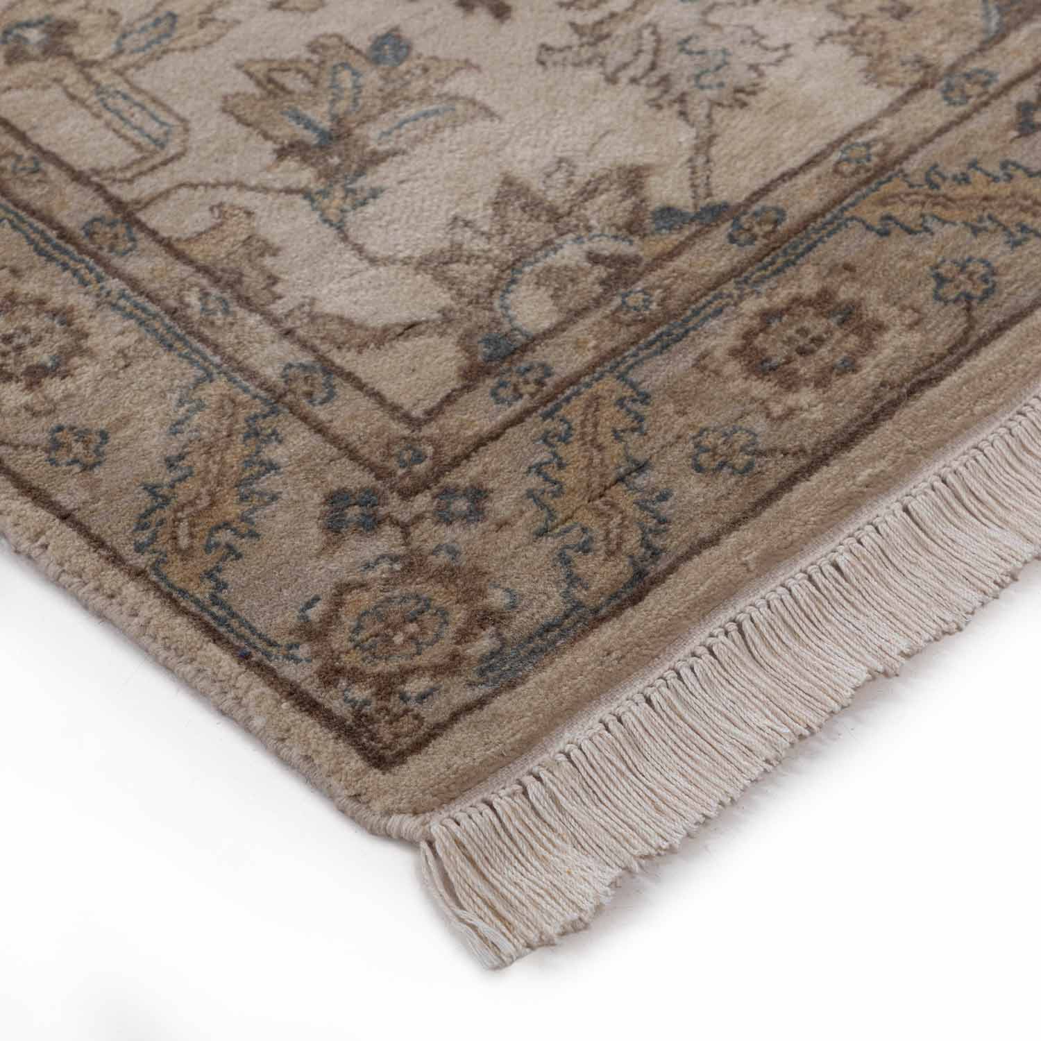 Bakshaish Hand Knotted Woollen Runner - New Zealand Wool - Hand Knotted - Ajaypee Carpets (Detail)
