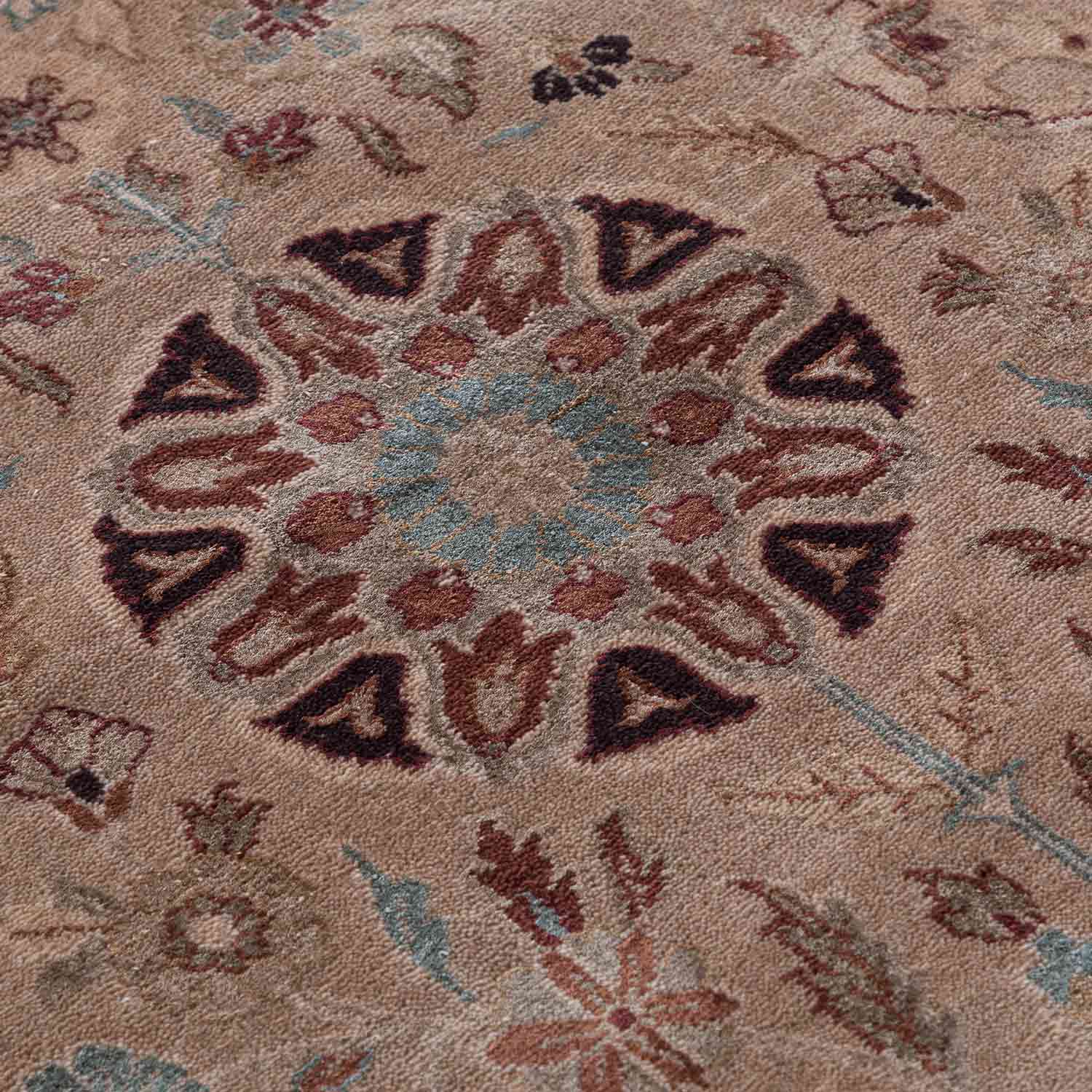 Cascade Hand Knotted Woollen  Silk  Rug - Wool & Silk Blend - Hand Knotted - Ajaypee Carpets (Thumbnail 3)
