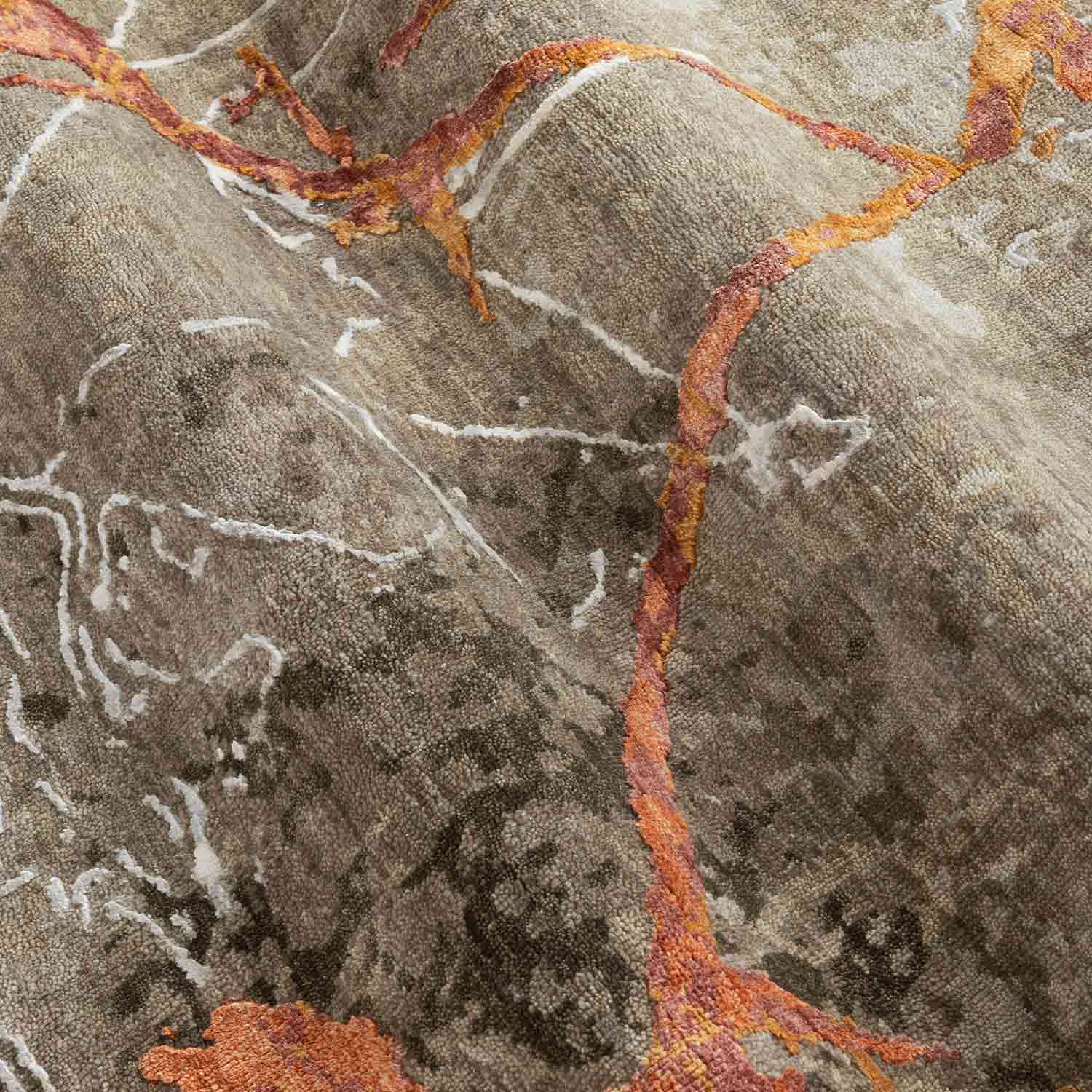 Dhara Hand Knotted Woollen And Silk Rug - Wool & Silk Blend - Hand Knotted - Ajaypee Carpets (Thumbnail 2)