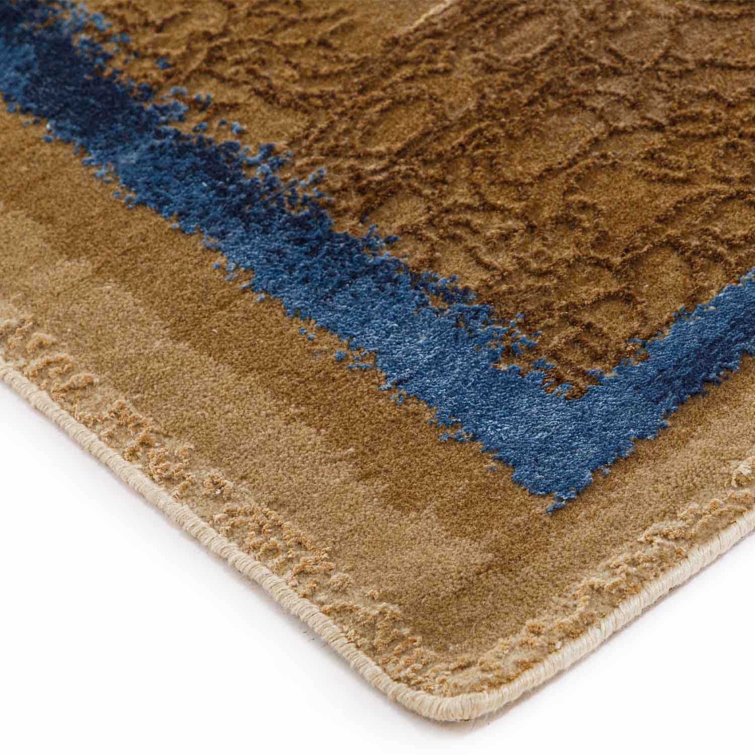Elite Hand Knotted Woollen And Silk Rug by Tarun Tahiliani - Wool & Silk Blend - Hand Knotted - Ajaypee Carpets (Thumbnail 2)