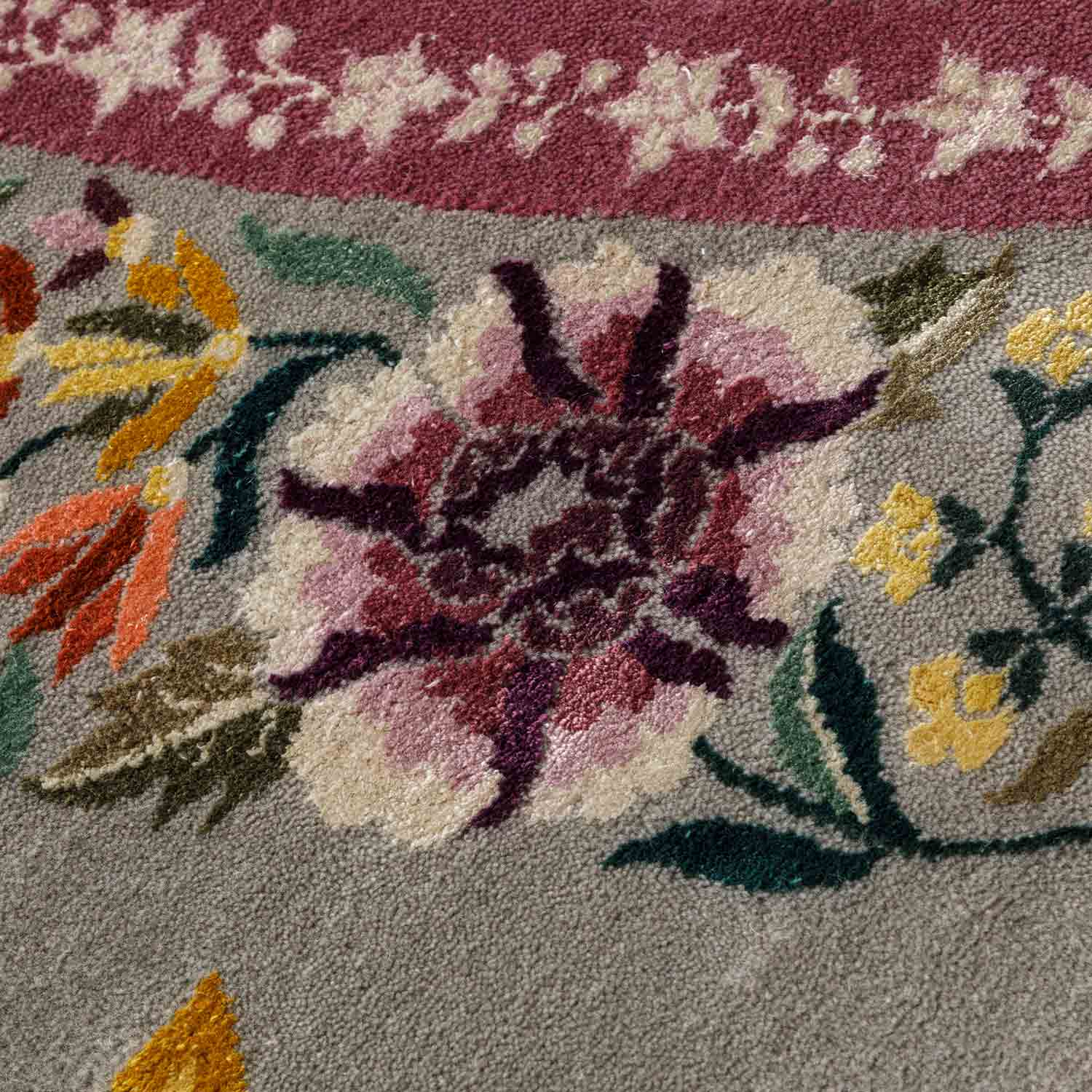 Feraghan Hand Knotted Woollen And Silk Rug By Ashdeen - Wool & Silk Blend - Hand Knotted - Ajaypee Carpets (Thumbnail 4)